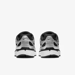 TENIS NIKE P6000