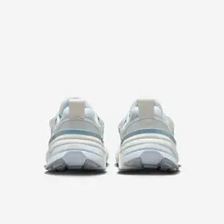 TENIS NIKE V2K RUN