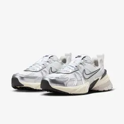 TENIS NIKE V2K RUN